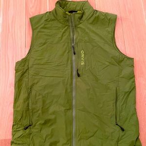 Never worn Men’s Orvis Large Green Pro Insulated Vest.